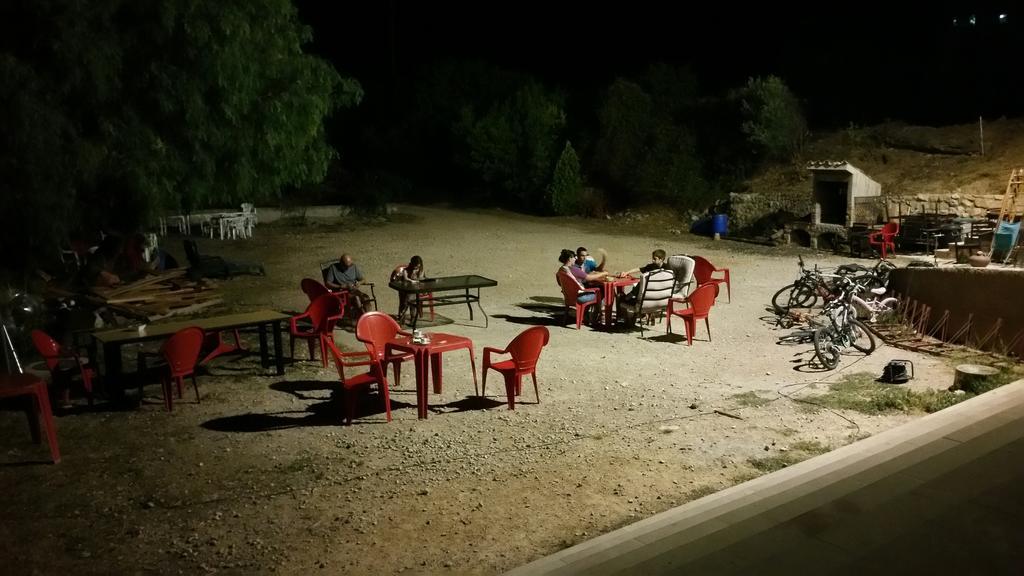 Auberge de jeunesse Ca La Jepa à Prat de Comte Extérieur photo
